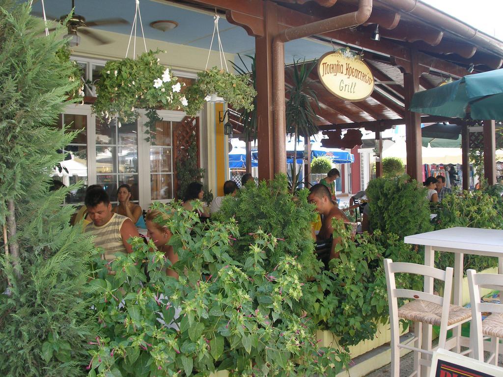 白玫瑰海滩酒店 Olympiakí Aktí 客房 照片