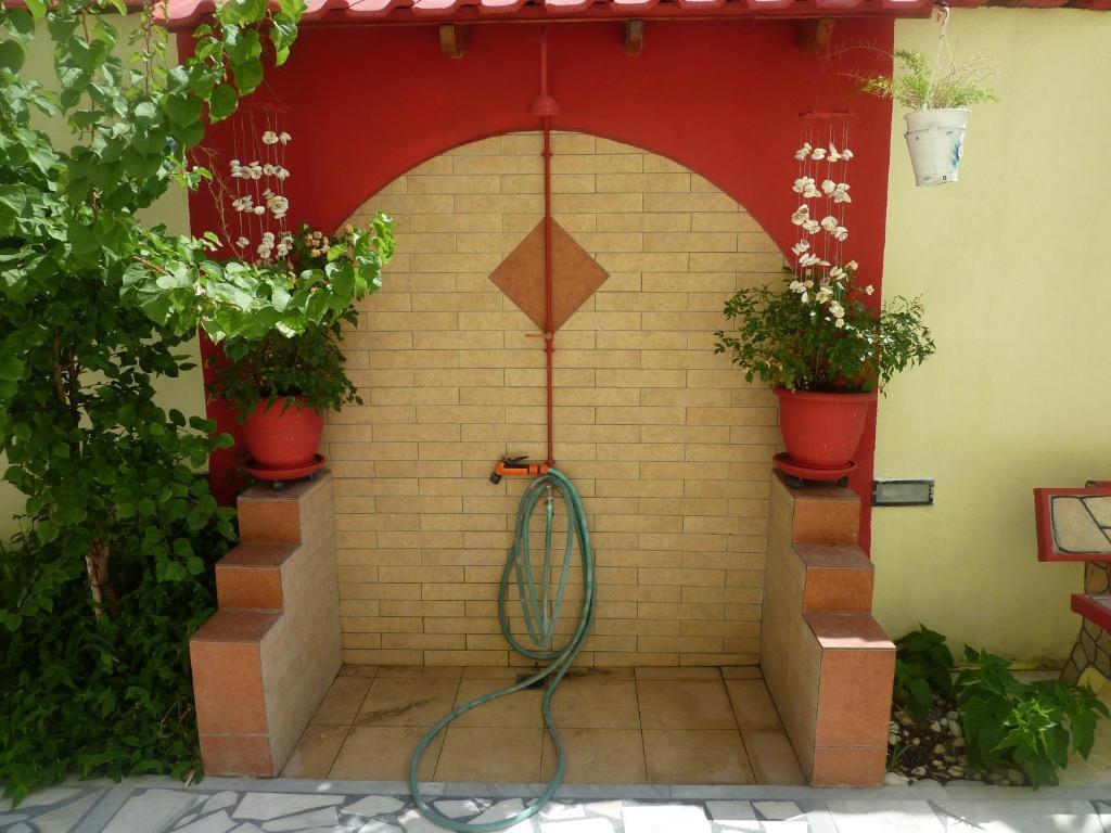 白玫瑰海滩酒店 Olympiakí Aktí 外观 照片