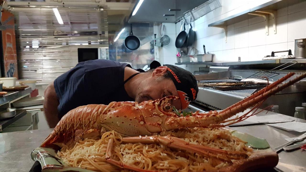 白玫瑰海滩酒店 Olympiakí Aktí 外观 照片